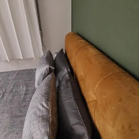 아파트 Apartman Pauza